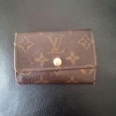 LOUIS VUITTON　キーケースのサムネイル