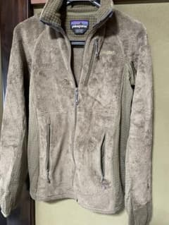 Patagonia パタゴニア　R2フリース　美品のサムネイル