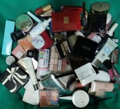 コスメなどまとめ売り 100点以上 デパコス プチプラ CHANEL Dior