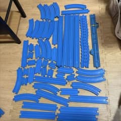 プラレール レール、部品、汽車全部セット147個のサムネイル