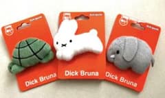 【新品未使用品】ミッフィ ぬいバッチのサムネイル
