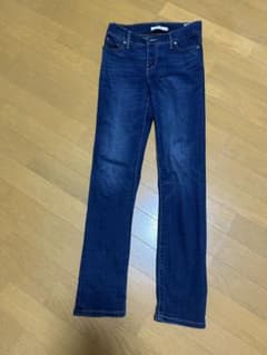 Levi's 312 SHAPING SLIM 26のサムネイル
