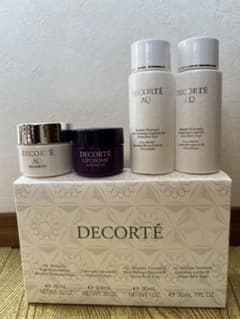 COSME DECORTE サンプル４点セット　未使用品のサムネイル