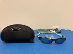 Oakley サングラス ケース付きのサムネイル