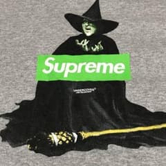 Supreme  シュプリームのサムネイル