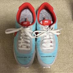 NIKE W DAYBREAK ライトブルー レッド ナイキ24.0のサムネイル