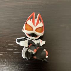 仮面ライダーギーツ まちぼうけ ガチャガチャのサムネイル