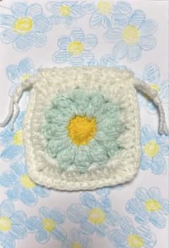 ハンドメイド かぎ針編み フラワーモチーフ 巾着ポーチのサムネイル