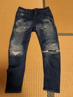定価五万！DIESEL ダメージ加工 デニムパンツ 値下げ可能のサムネイル