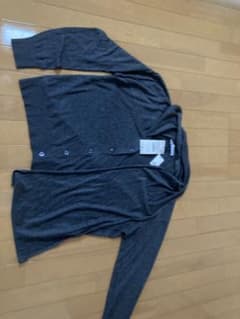 新品 ZARA カーディガンのサムネイル