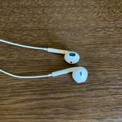 iPhone6sプラスのイヤフォンです。のサムネイル