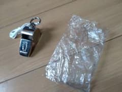 SWALLOW WHISTLE シルバーのホイッスル 紐付き - メルカリ
