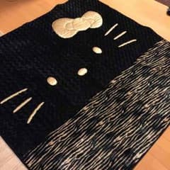 キティちゃん♡ラグ♡新品のサムネイル