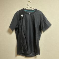 DESCENTE 半袖プラクティスシャツ ブラックのサムネイル