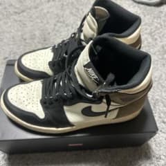 NIKE AIR JORDAN 1 HIGH OG スニーカー(ダークモカ)