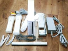 動作確認OK Wii 本体 リモコン2個 ヌンチャク センサーバー ゲームのサムネイル