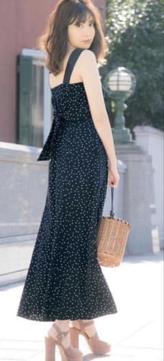 お値下げ中【美品】リランドチュール こじはる着用 ドットフレア 