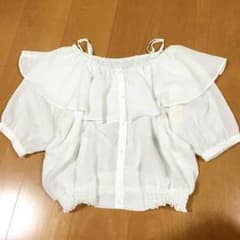 【専用です！！】新品未使用！ローリーズファーム♡フリルブラウスのサムネイル