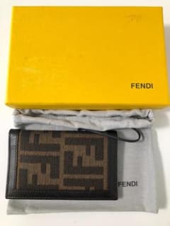 コーヒー牛乳様専用【ズッカ柄☆】FENDI パスケースのサムネイル