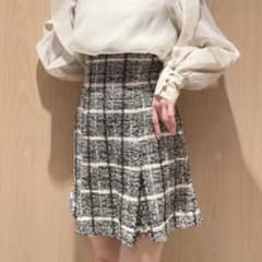 snidel フレアーミニスカショーパン ツイード スカートのサムネイル