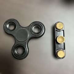 ハンドスピナー 2種セット ブラック ゴールドのサムネイル
