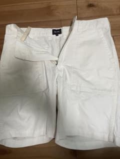 BEAMS ホワイト ショートパンツ Lサイズのサムネイル