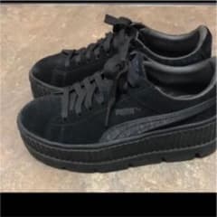 PUMA × Fenty by Rihanna 黒 24cm 厚底スニーカーのサムネイル