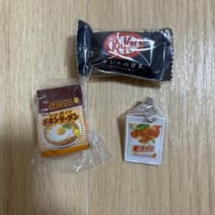 ガチャガチャのサムネイル