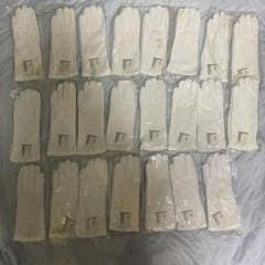 チャコット新品レディース手袋22個と最後の画像のような傷あり1個