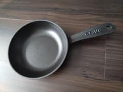 あなごさん様　STAUB 鋳鉄製 フライパン 16cmのサムネイル
