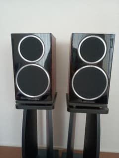 Wharfedale Diamond 220 Speakers (Pair)