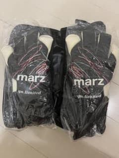 新品　廃盤品　特価　mars キーパーグローブのサムネイル