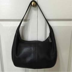 ジンタ様専用 コーチ COACH  ブラックレザーショルダーバックのサムネイル