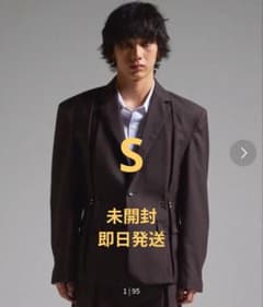 GRANCY ピアスデザインタックテーラードジャケット - メルカリ