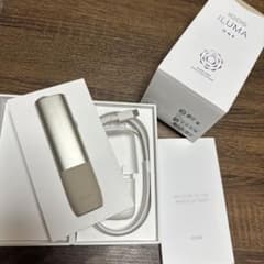 IQOS ILUMA one 本体　セット　人気色　美品のサムネイル