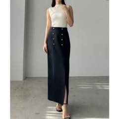 値下げ★ Louere　ゴールドボタン前スリットペンシルスカートのサムネイル
