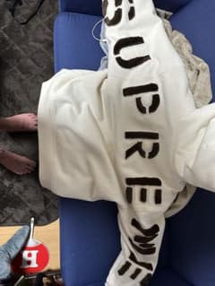 supremeフーディースウェットのサムネイル
