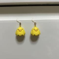 ひよこ型イエローピアスのサムネイル