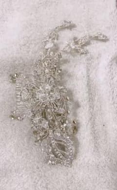 ウェディングヘアアクセサリー　結婚式のサムネイル