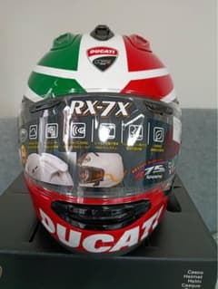 アライ ドゥカティ Tricolore V4 - 限定フルフェイスヘルメット - メルカリ