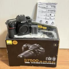 ＜美品＞ニコン Nikon D7500 ボディのサムネイル