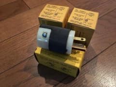ＨＵＢＢＥＬＬ電源プラグ ５２６６Ｃ  3個セット 新品デッドストックのサムネイル
