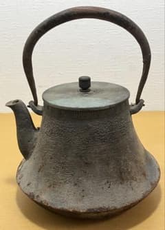③【観賞用】時代物 金龍堂造 鉄瓶 富士形 蓋銘 骨董 アンティーク ③【観賞用】時代物 金龍堂造 鉄瓶 富士形 蓋銘 骨董 アンティーク