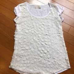 売り切り❣️【値下げ】Tシャツ カットソー トップスのサムネイル