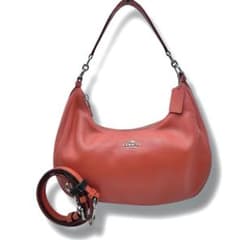 極美品✨ COACH コーチ F38250 ショルダーバッグ 三日月 オレンジのサムネイル