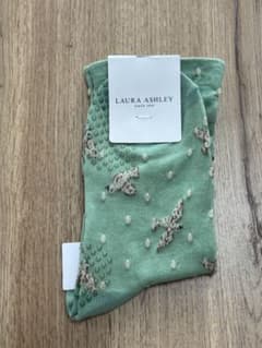 【新品・未使用】LAURA ASHLEY レディース ソックス すべり止め付きのサムネイル