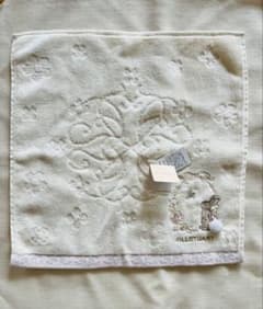JILLSTUART タオルハンカチ アイボリー 刺繍のサムネイル