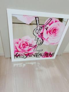 【みいな様専用】オリバーガル　絵　YSLのサムネイル