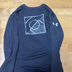 Under Armour 長袖アンダーシャツ 黒のサムネイル