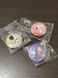 スヌーピー 缶バッジ 3種セット くら寿司 ノベルティのサムネイル
